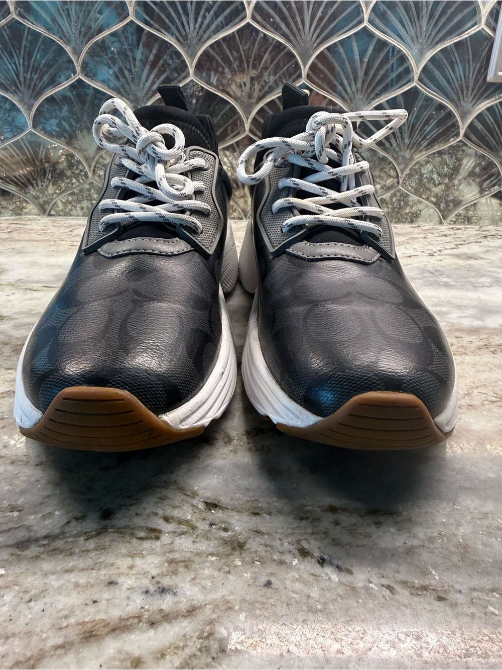 Coach Logo Women's
Sneakers_Signature Tech
Runner_Grey Black_Running
Shoes~7.5 - Picture 4 of 15